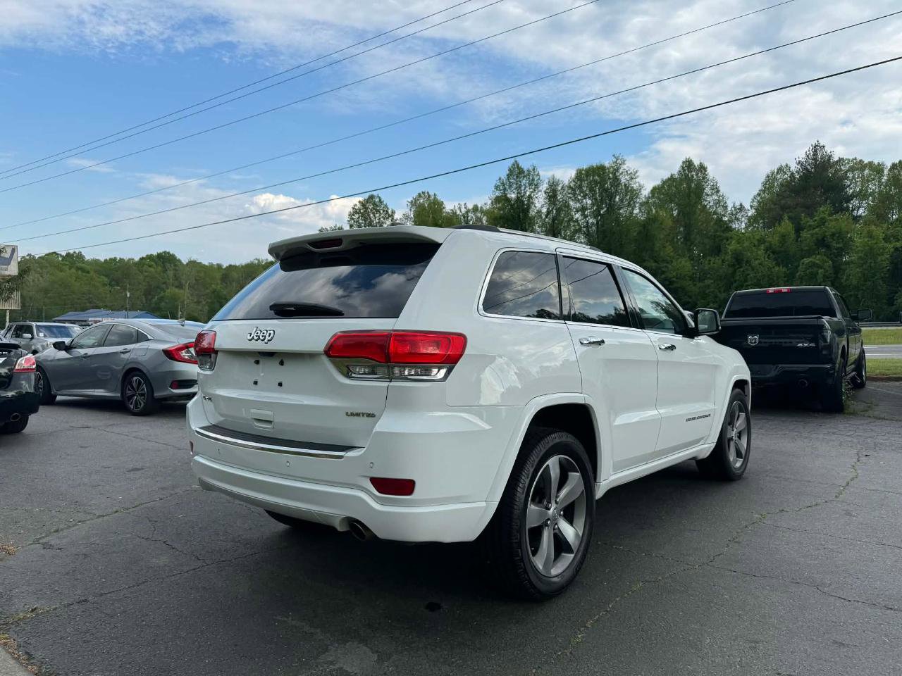 Used 2015 Jeep Grand Cherokee Limited w/ Luxury Group II AWD/4WD image 5
