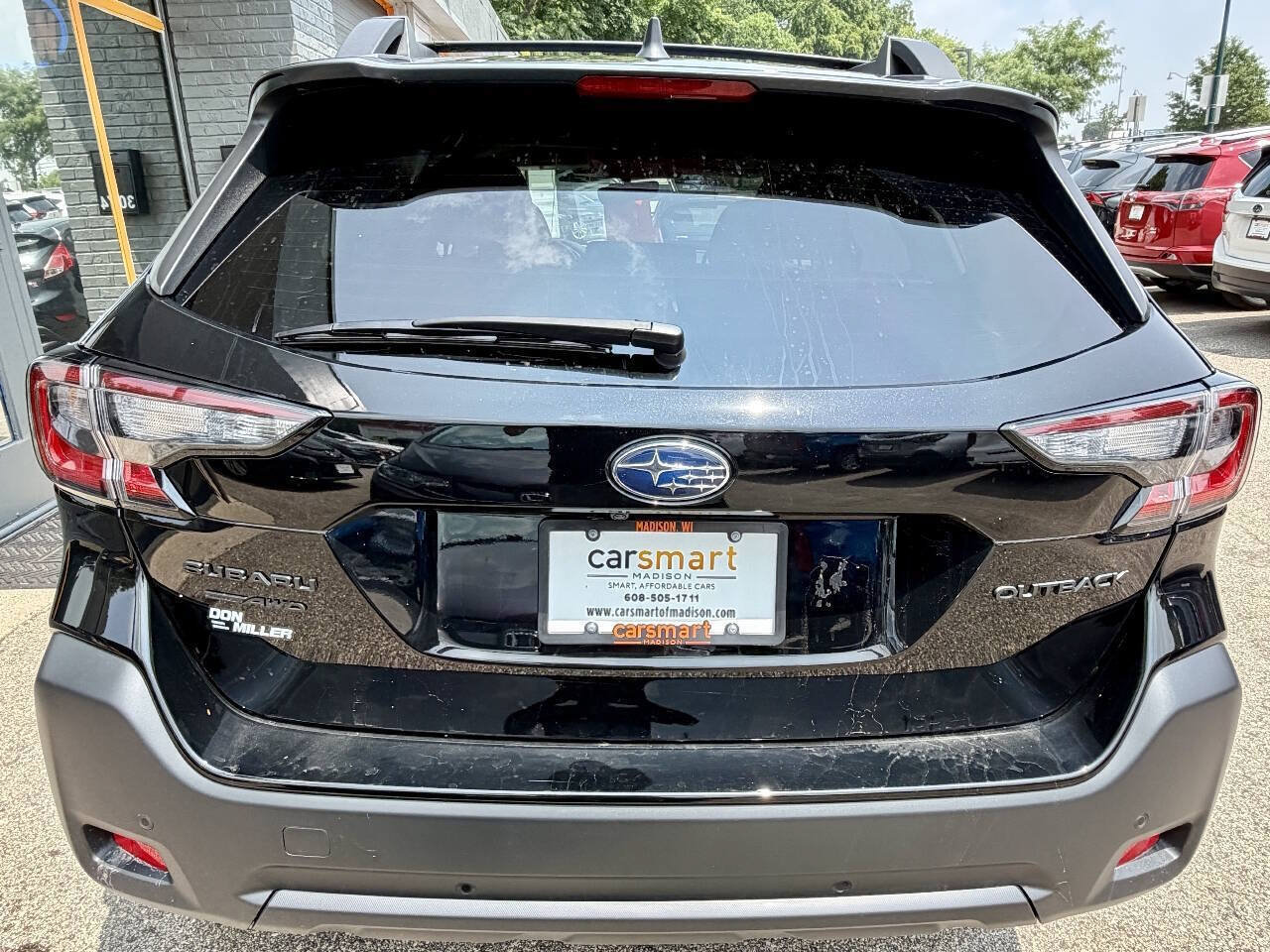 Used 2025 Subaru Outback Onyx Edition AWD/4WD image 8