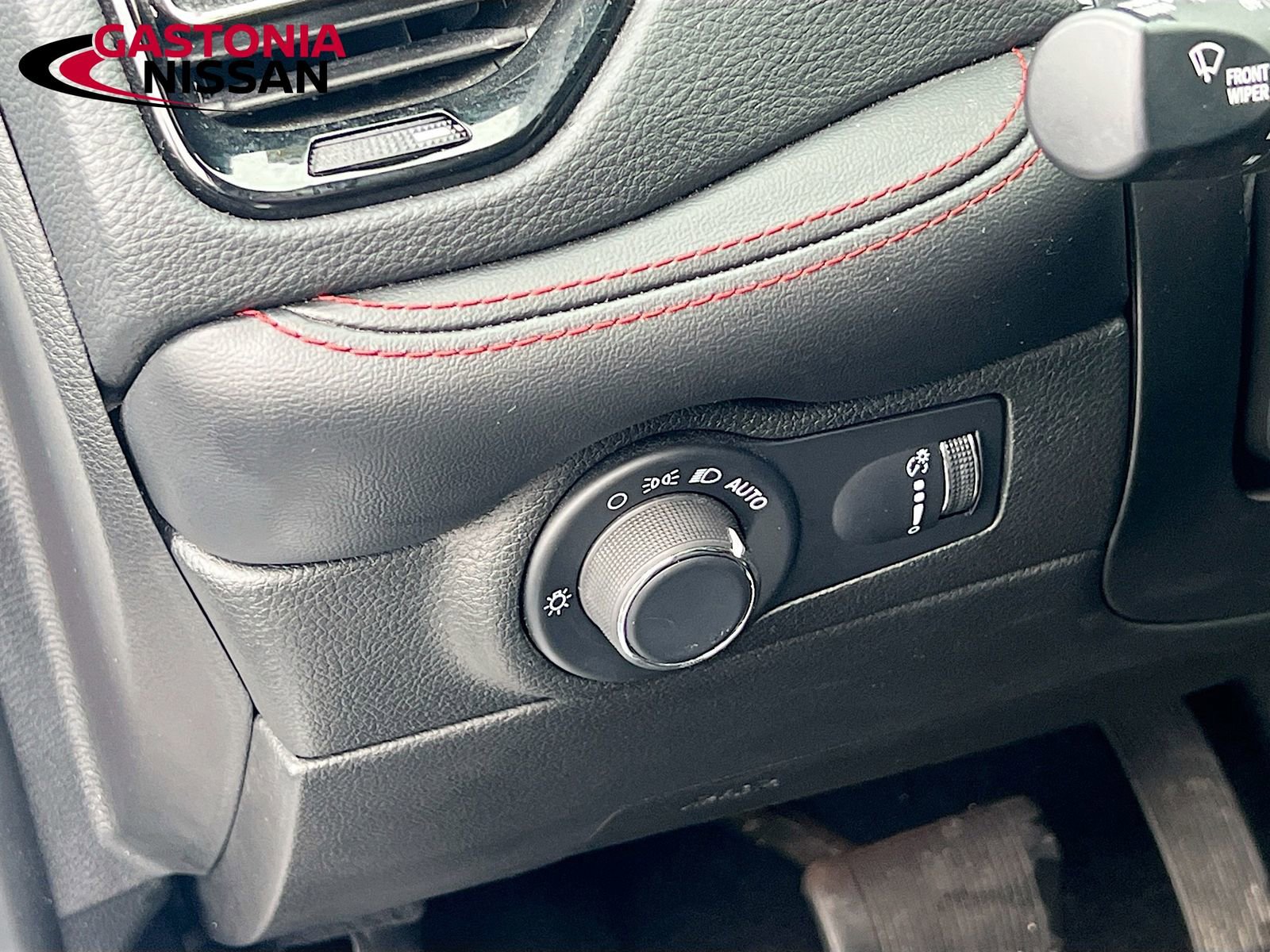 Used 2024 Dodge Durango GT image 13