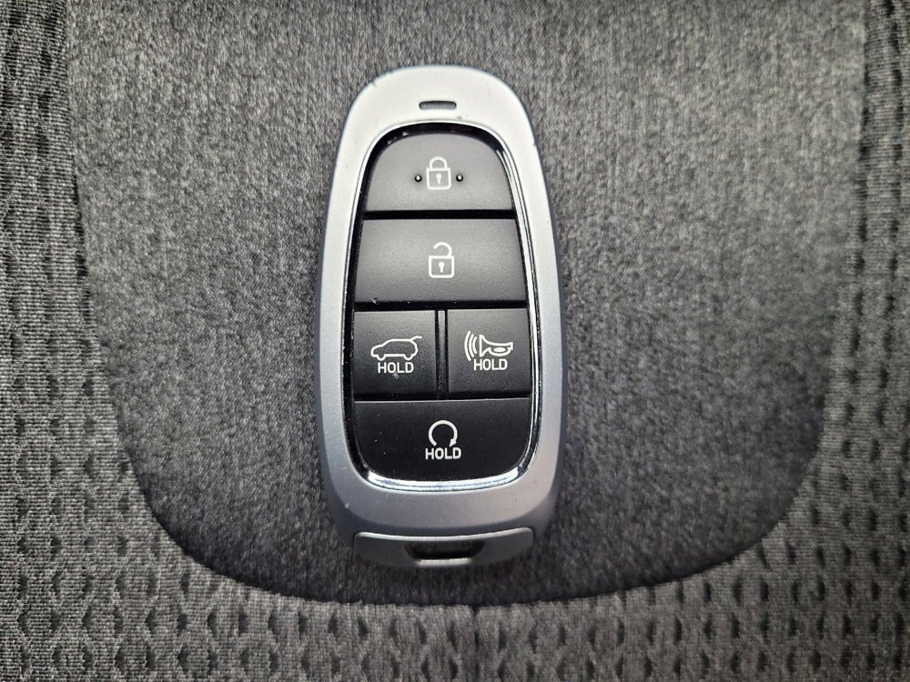 Used 2023 Hyundai Santa Fe SEL AWD/4WD image 32