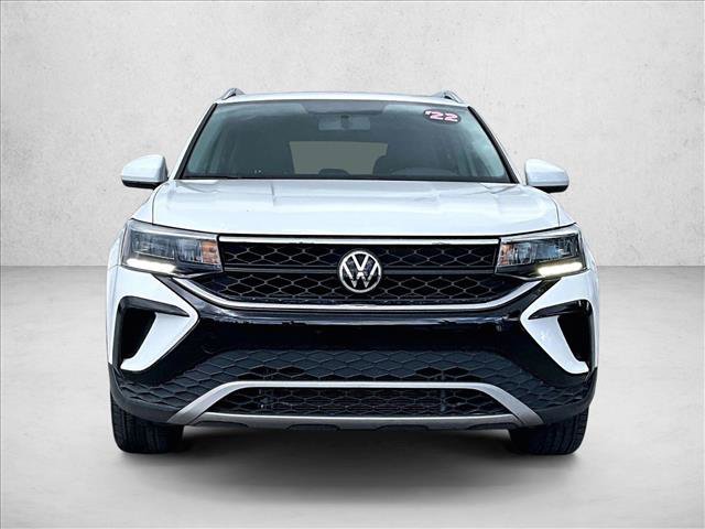 Used 2022 Volkswagen Taos SE image 3