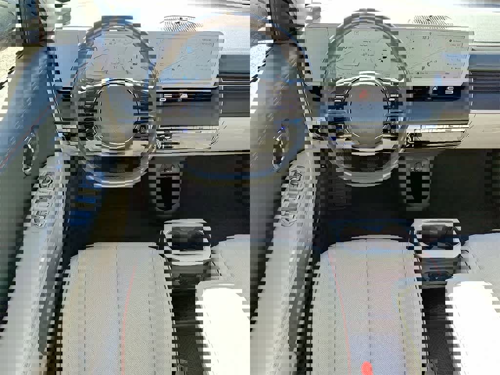 Used 2023 Hyundai Ioniq 5 SEL image 11