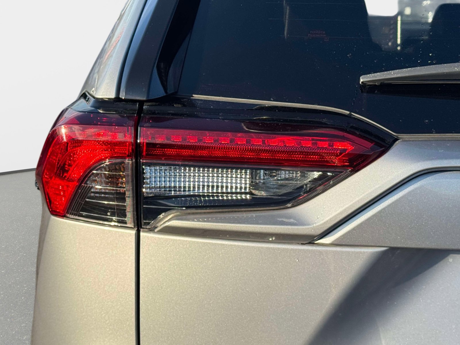 Certified 2021 Toyota RAV4 Limited w/ Limited Grade Weather Package AWD/4WD image 10