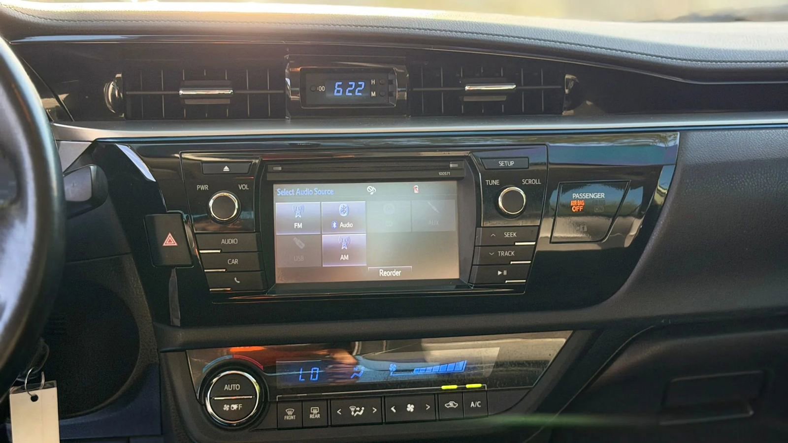 Used 2016 Toyota Corolla S image 19