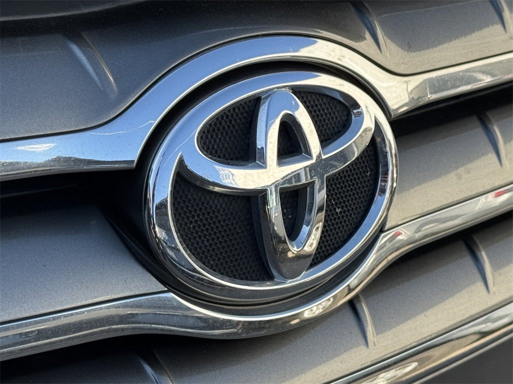 Used 2006 Toyota Avalon image 16