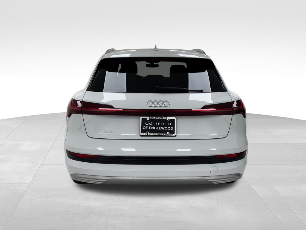 Used 2019 Audi e-tron Premium Plus image 6
