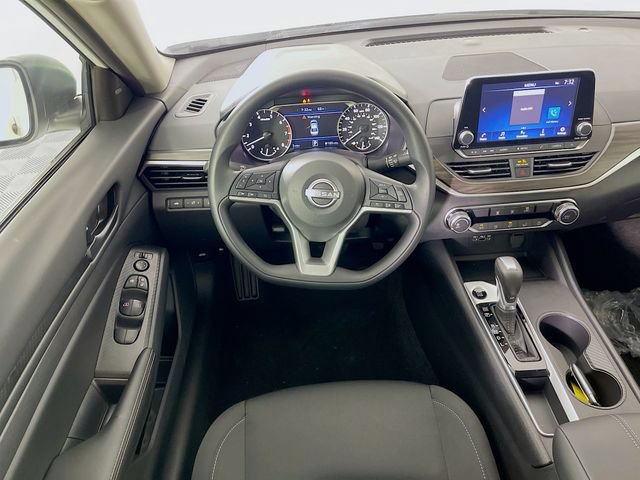 New 2026 Nissan Altima 2.5 SV FWD image 16
