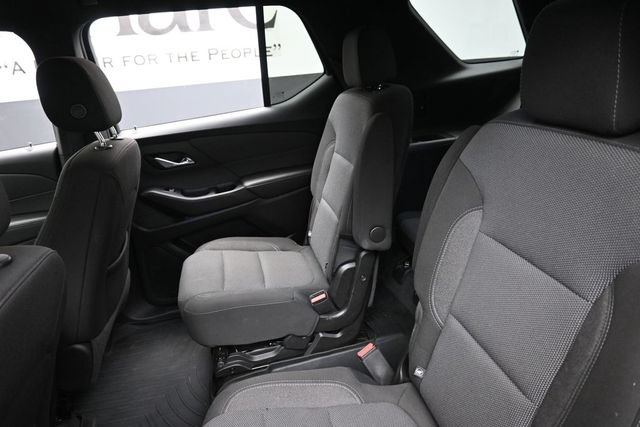 Used 2022 Chevrolet Traverse LT FWD image 23
