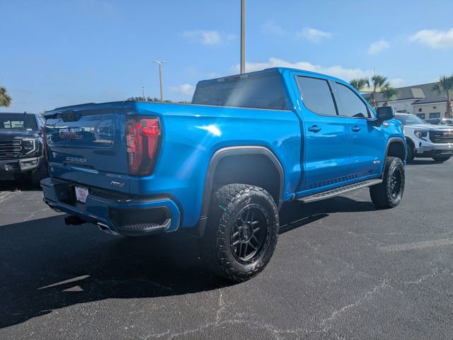 Used 2024 GMC Sierra 1500 AT4 w/ Technology Package AWD/4WD image 4