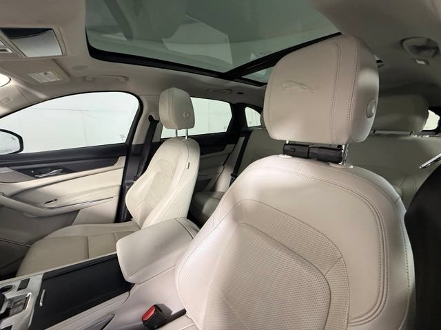Certified 2022 Jaguar F-PACE S AWD/4WD image 20