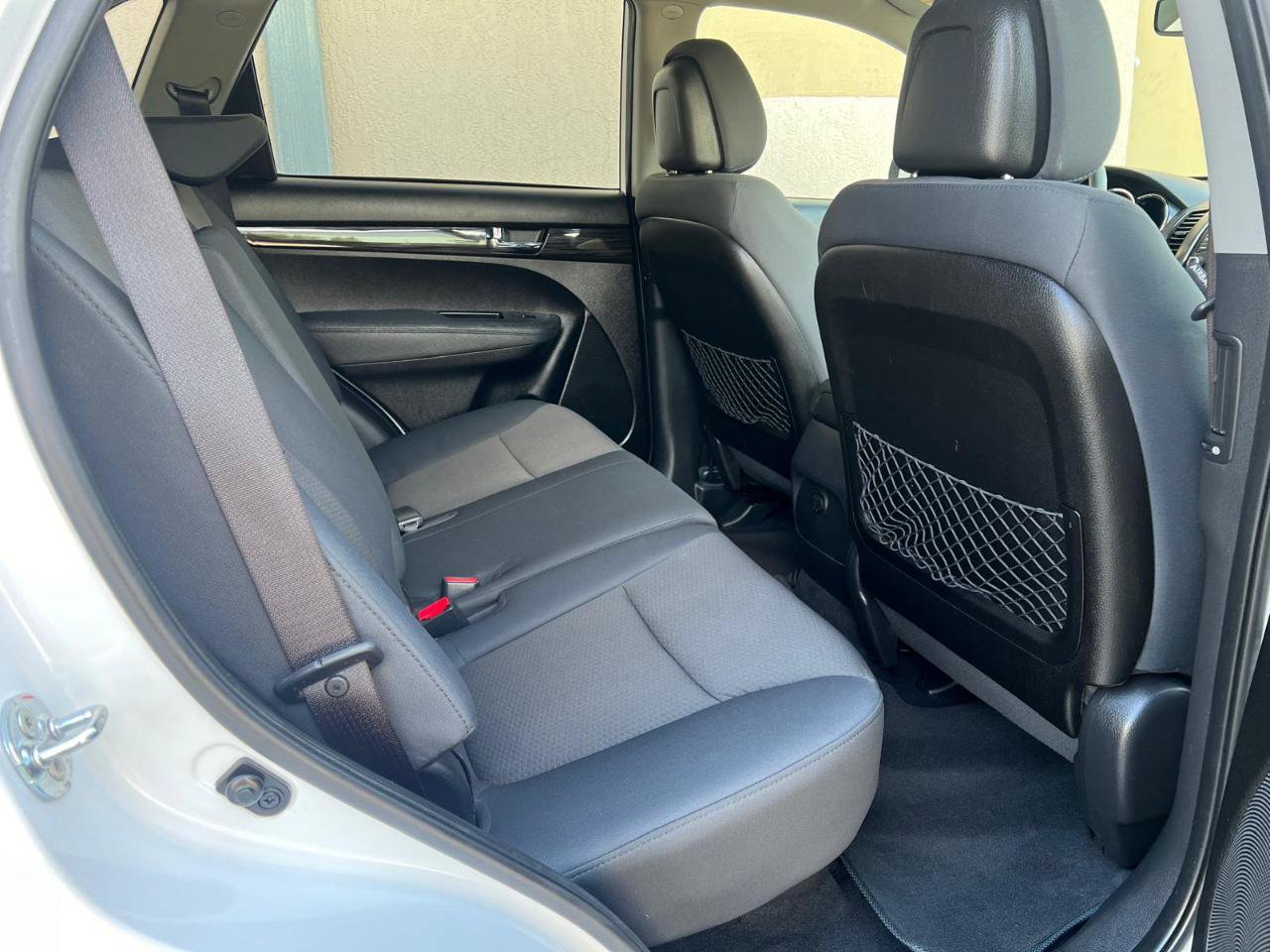 Used 2013 Kia Sorento LX w/ Convenience Pkg FWD image 25