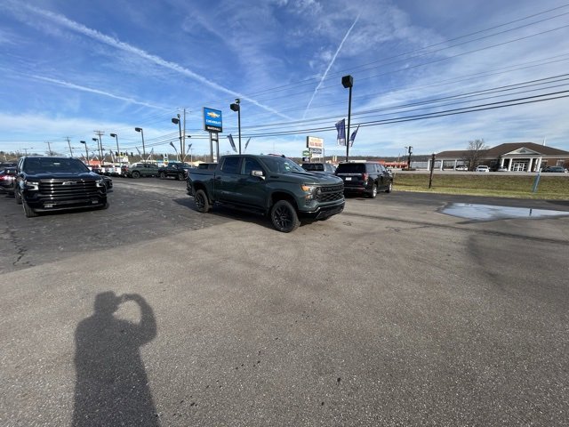 New 2026 Chevrolet Silverado 1500 Custom Trail Boss w/ Dark Appearance Package image 7