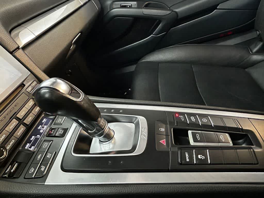 Used 2019 Porsche 718 Boxster RWD image 18