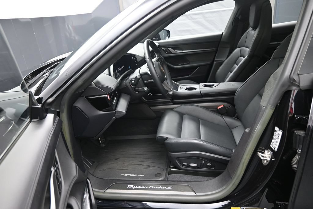 Certified 2024 Porsche Taycan Turbo S w/ Premium Package AWD/4WD image 8