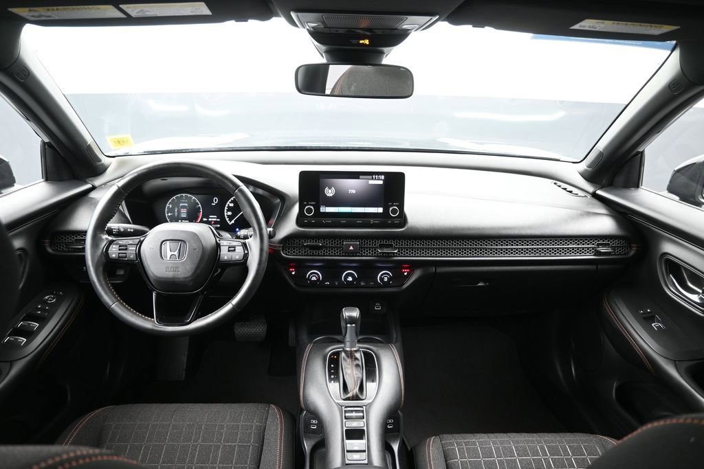 Used 2025 Honda HR-V Sport image 13