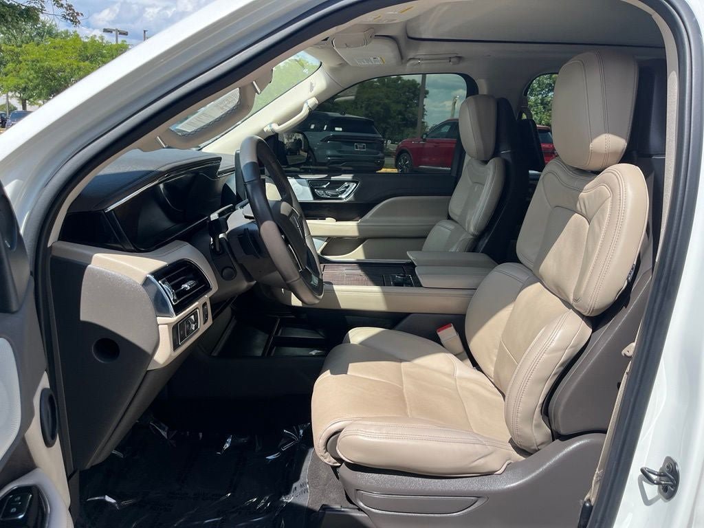 Certified 2023 Lincoln Navigator L Reserve AWD/4WD image 28