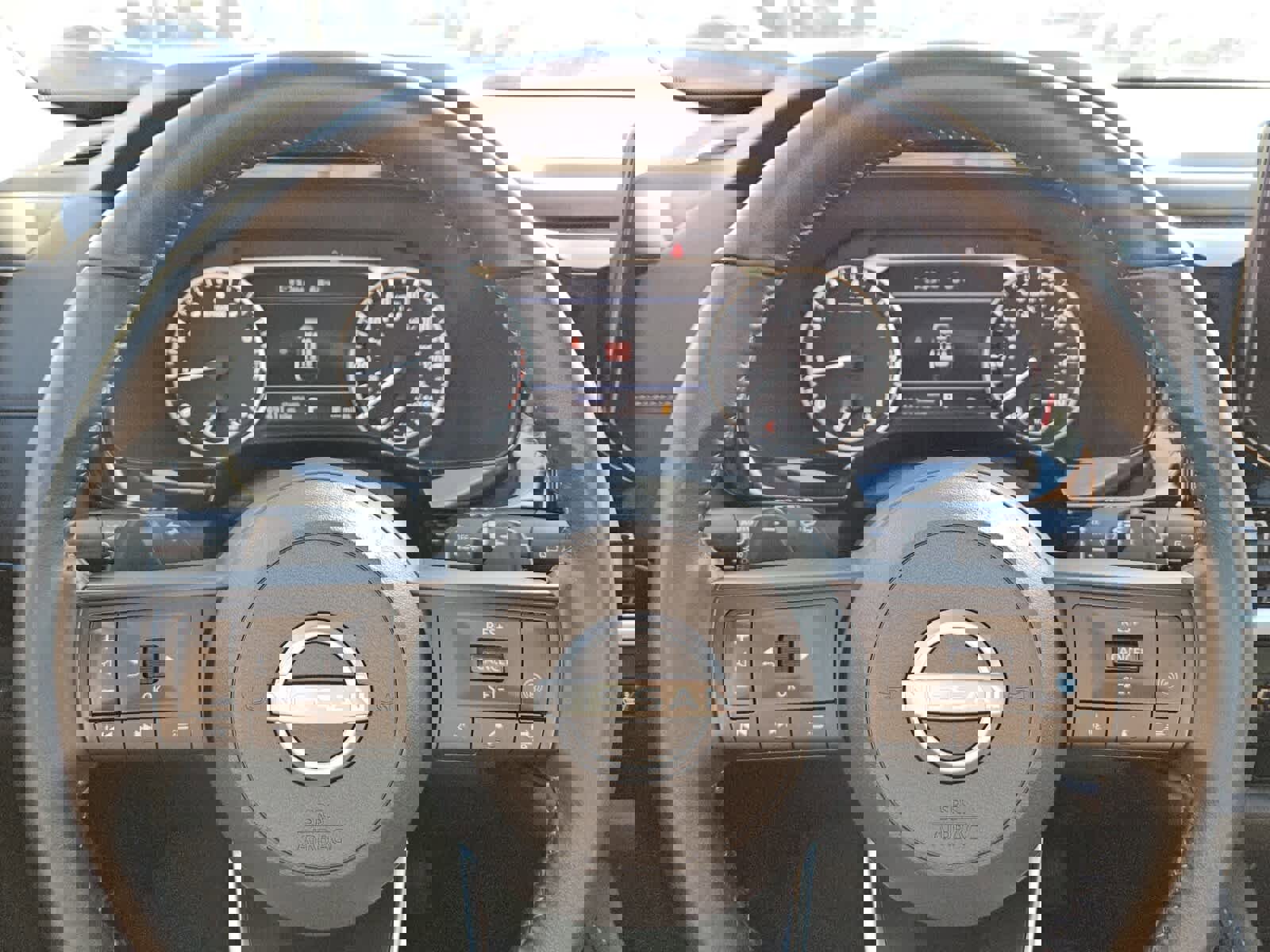 Used 2024 Nissan Pathfinder SV w/ Cargo Package image 11