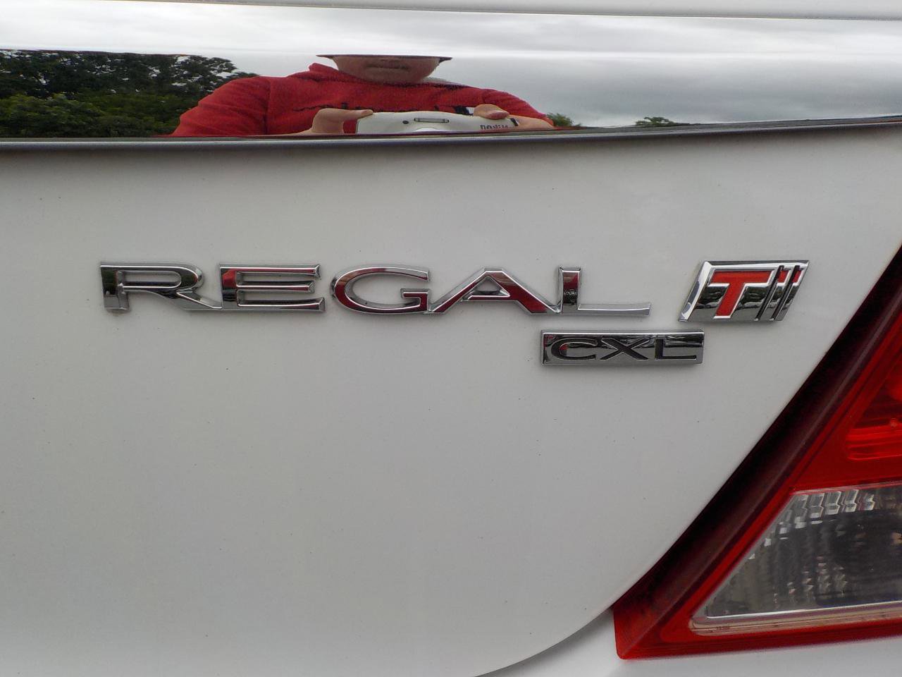 Used 2011 Buick Regal CXL Turbo w/ TO2 Preferred Equipment Group FWD image 9
