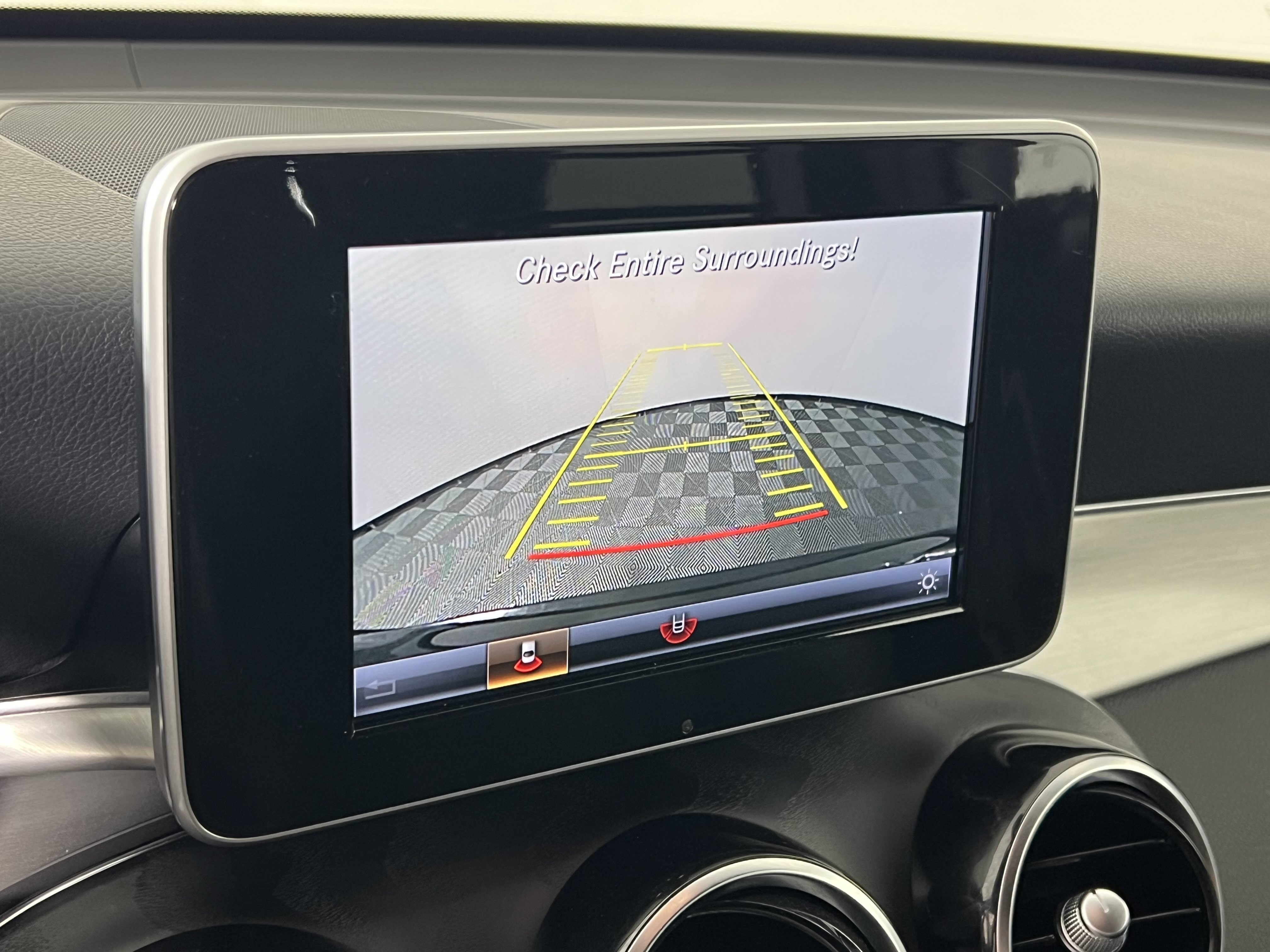 Used 2019 Mercedes-Benz GLC 350e 4MATIC image 31