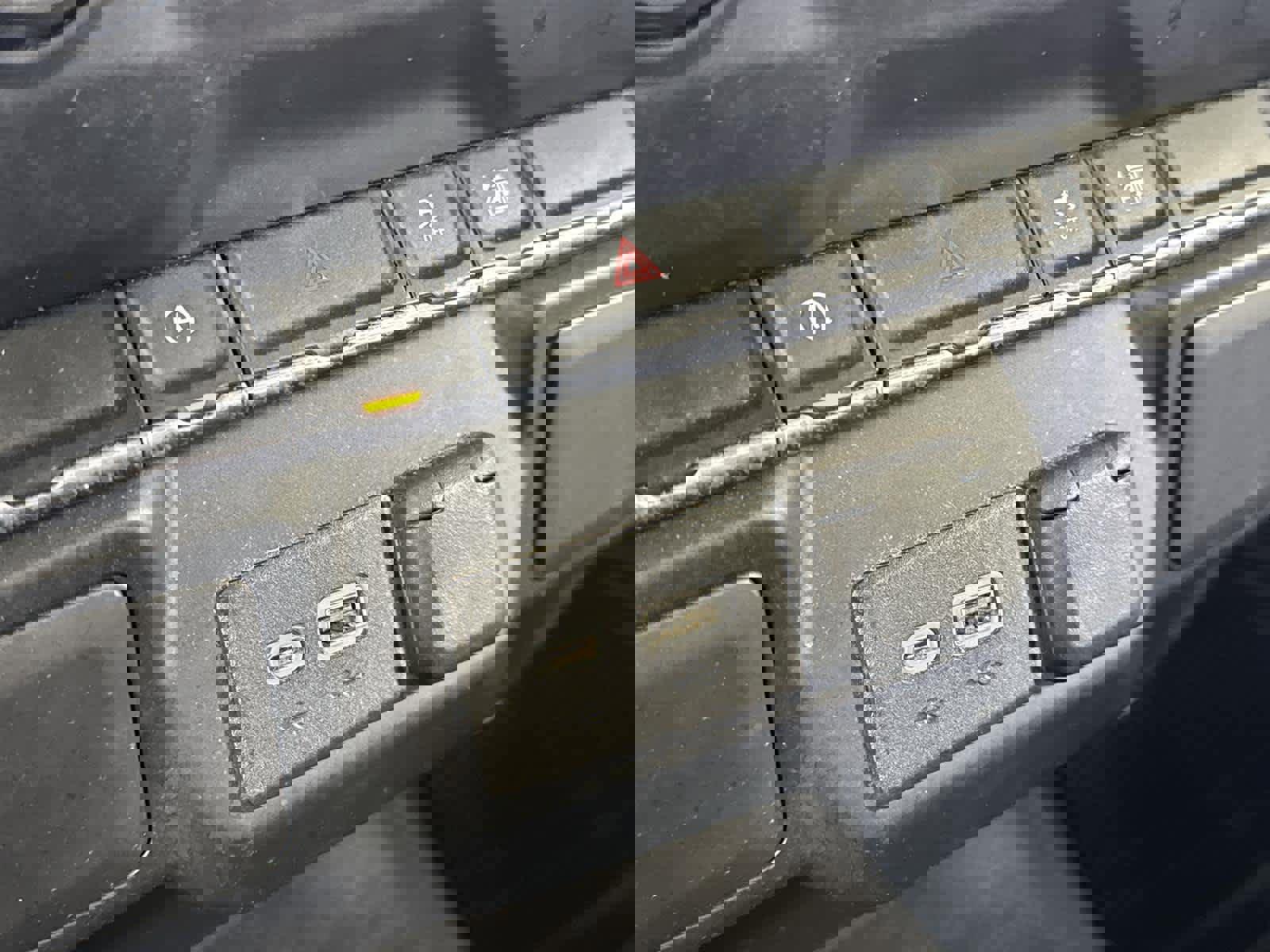 Used 2020 Chevrolet Silverado 1500 LT w/ Trailering Package image 28