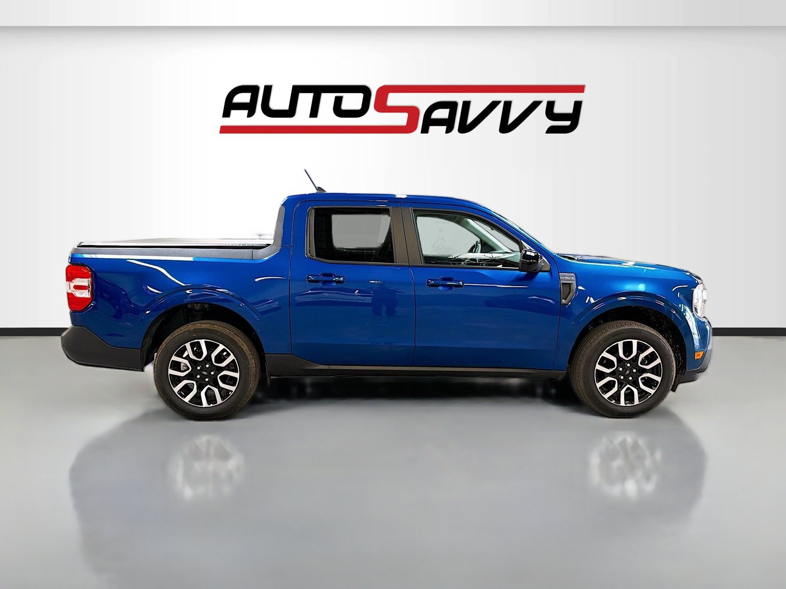 Used 2024 Ford Maverick Lariat w/ 4K Tow Package AWD/4WD image 8