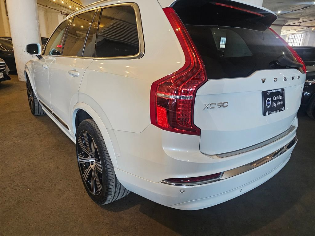 Certified 2024 Volvo XC90 T8 Ultimate w/ Lounge Package image 2