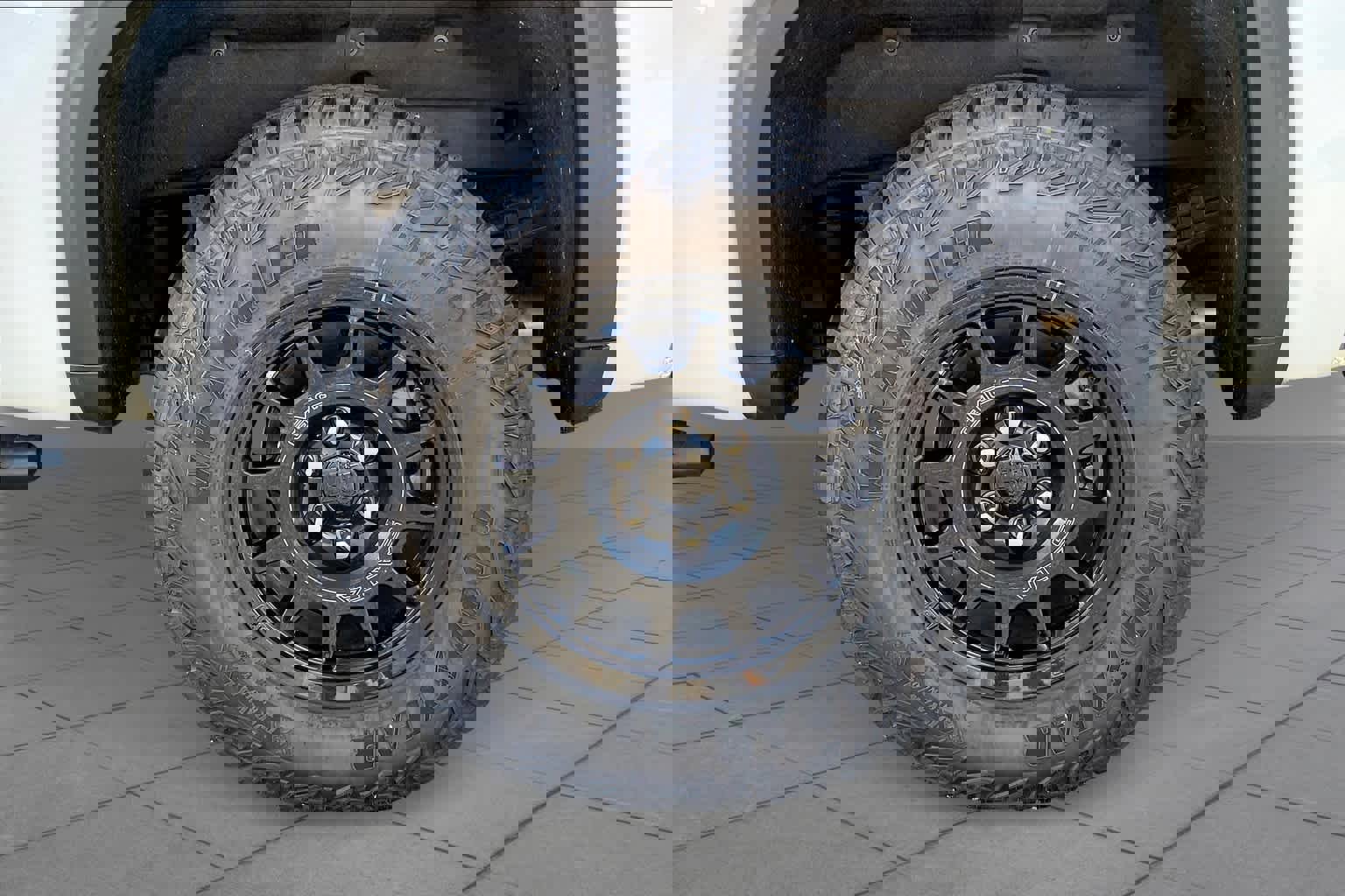 New 2024 GMC Sierra 1500 AT4X w/ AT4X AEV Edition image 11