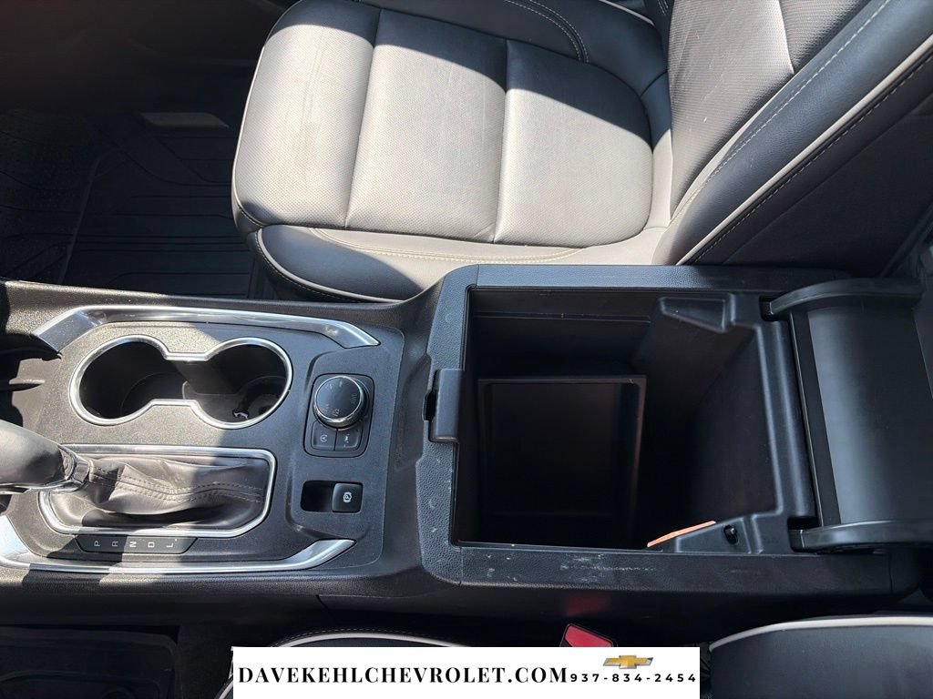 Used 2023 Chevrolet Traverse Premier AWD/4WD image 17