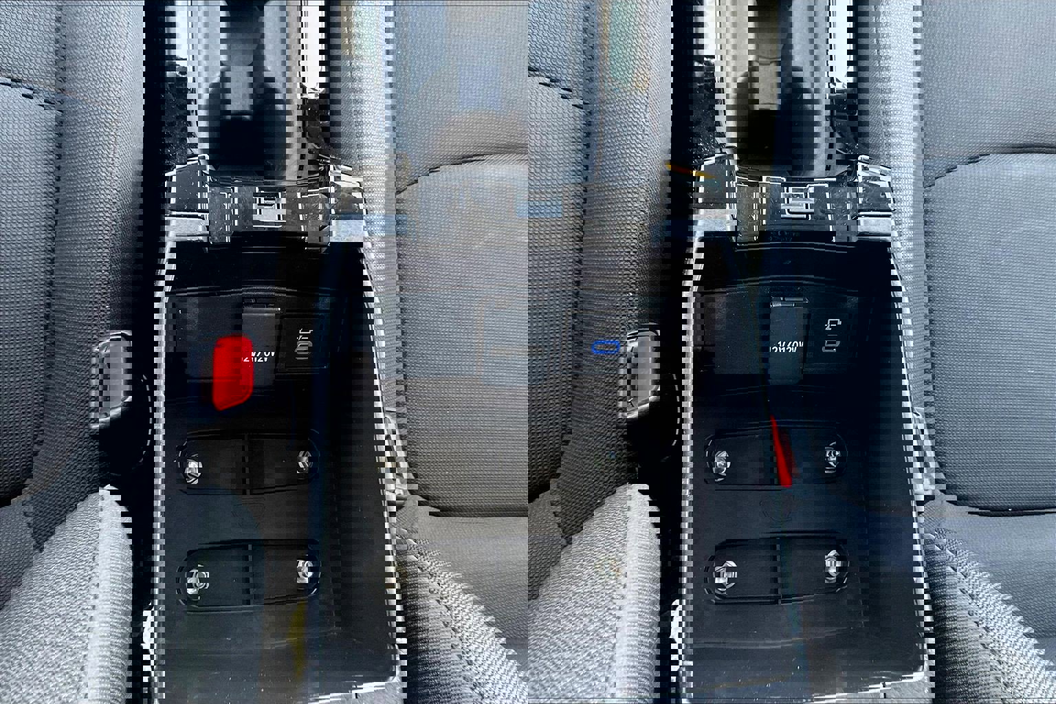 Used 2022 Toyota Corolla LE FWD image 24