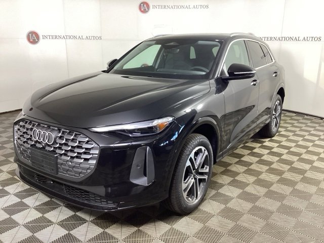 New 2025 Audi Q5 Premium Plus