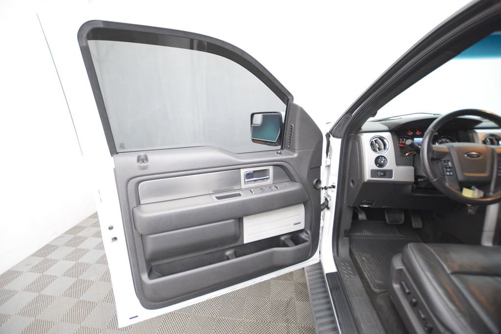 Used 2014 Ford F150 FX4 w/ Equipment Group 402A Luxury image 9