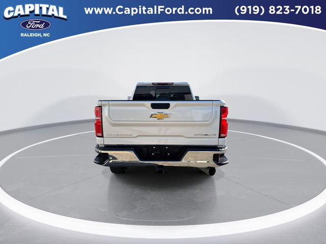 Used 2024 Chevrolet Silverado 2500 LTZ w/ LTZ Convenience Package image 7