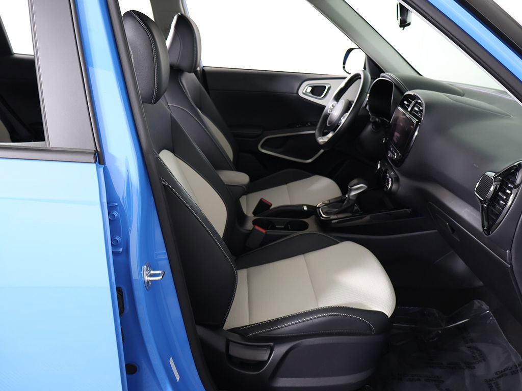 Certified 2023 Kia Soul GT-Line FWD image 31