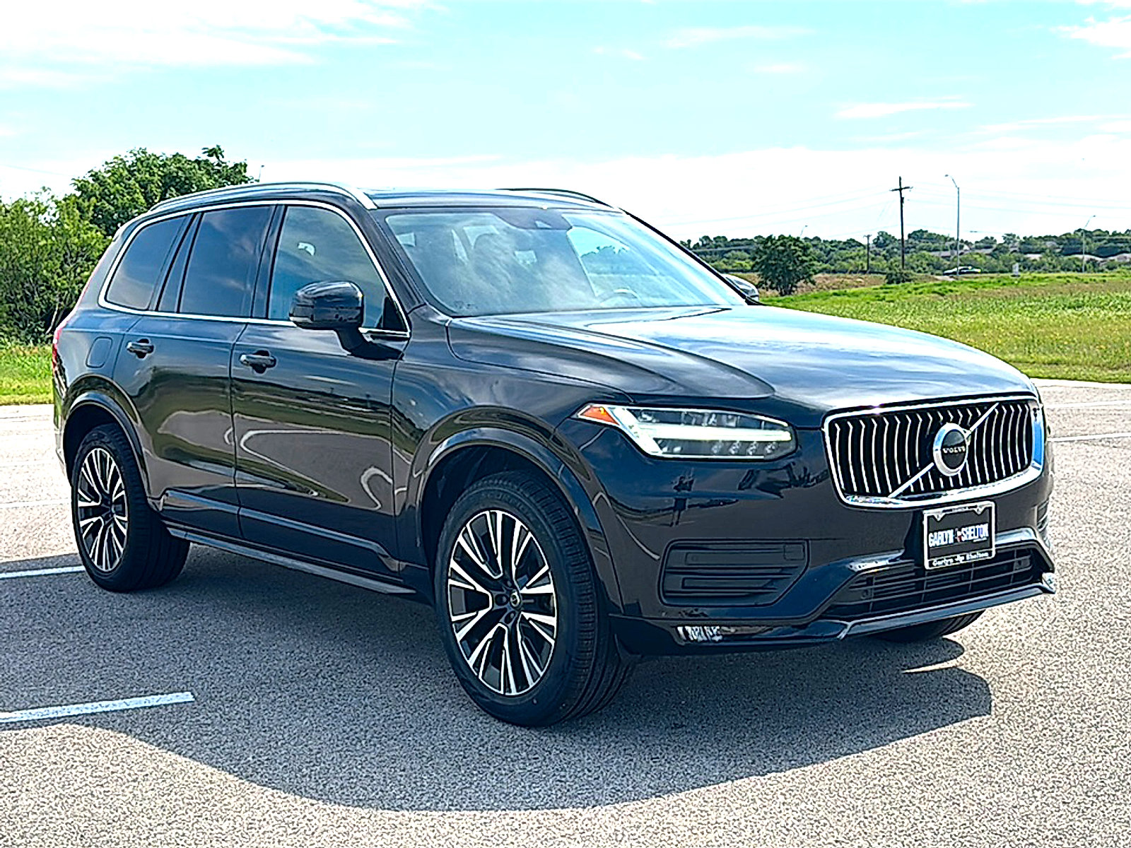 Used 2022 Volvo XC90 T5 Momentum w/ Protection Package Premier FWD image 10