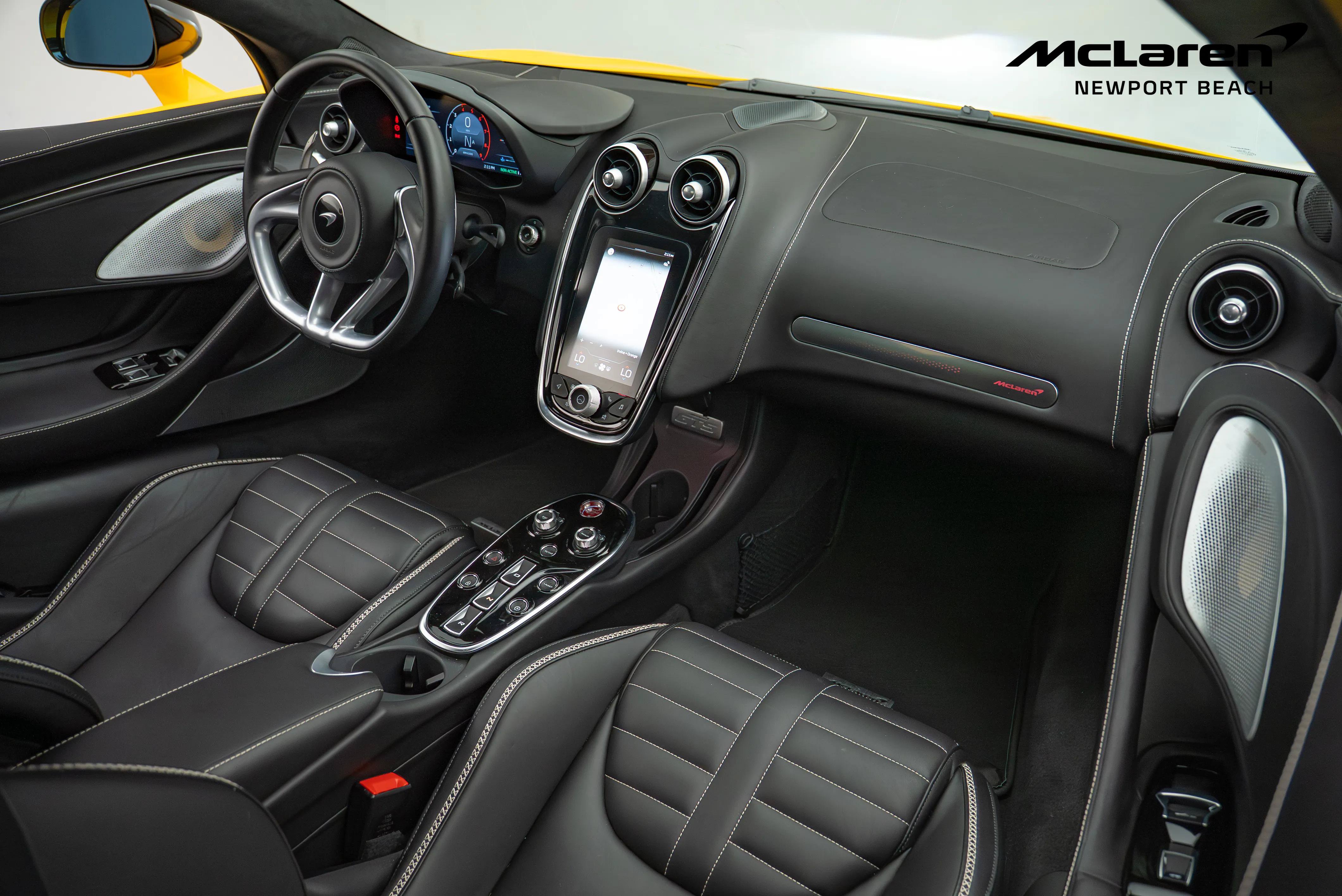 Used 2025 McLaren GTS RWD image 8