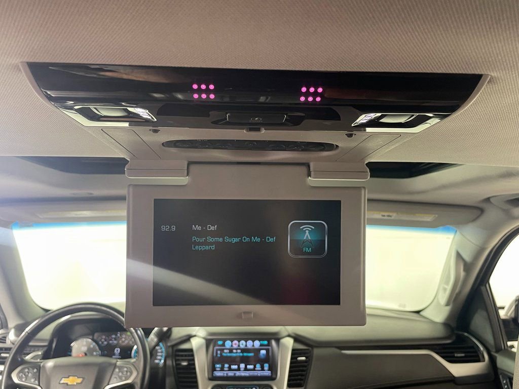 Used 2020 Chevrolet Suburban Premier w/ Premier Plus Edition AWD/4WD image 29