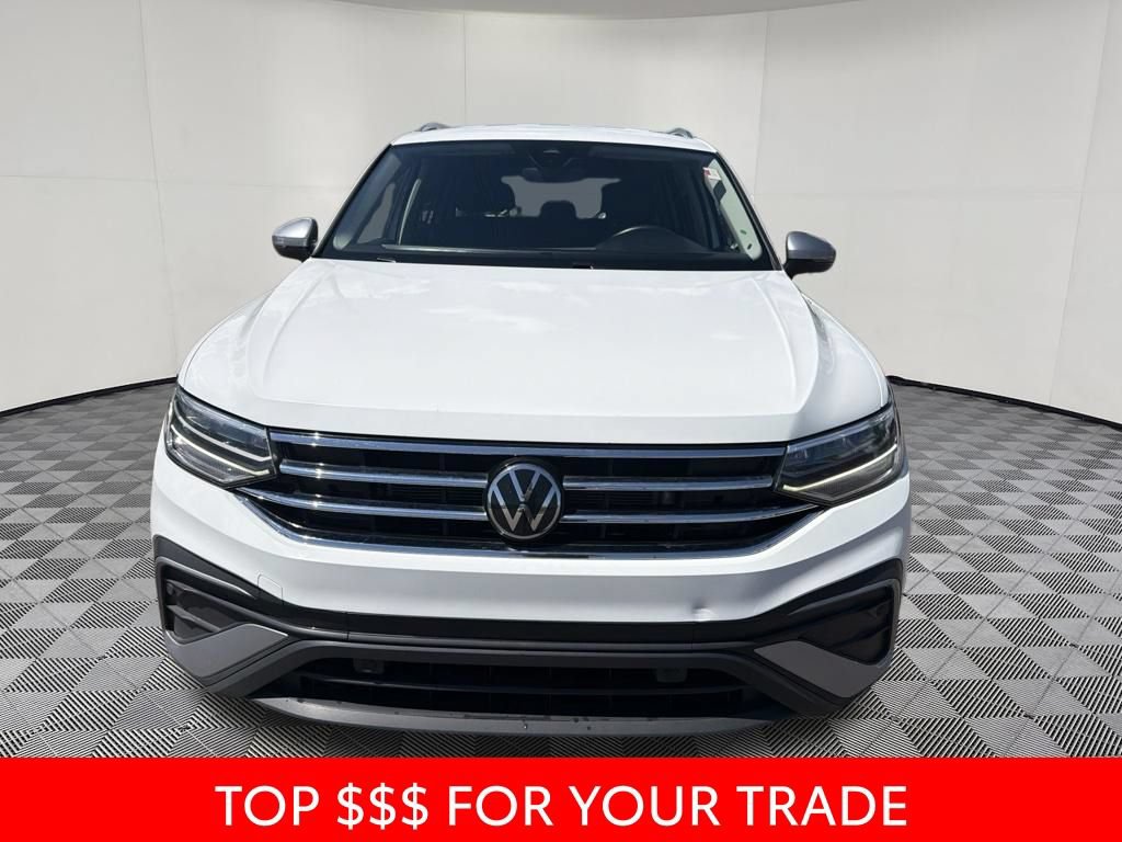 Used 2024 Volkswagen Tiguan Wolfsburg Edition AWD/4WD image 2