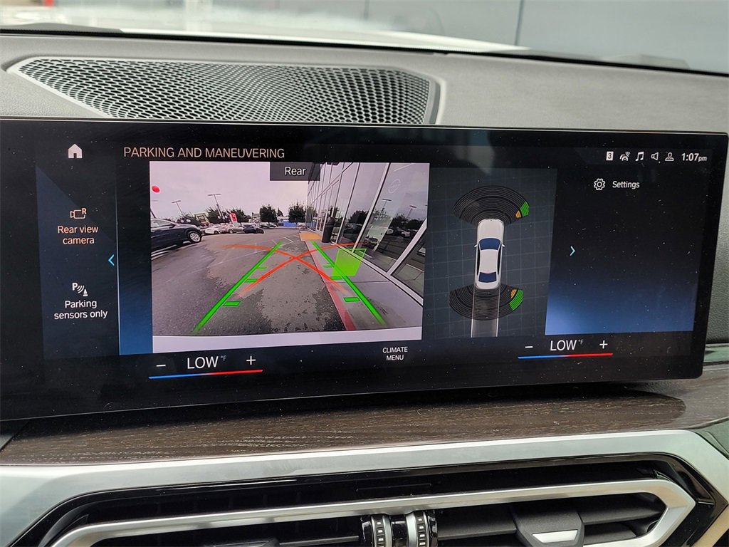 Used 2023 BMW 330i Sedan w/ Convenience Package image 16