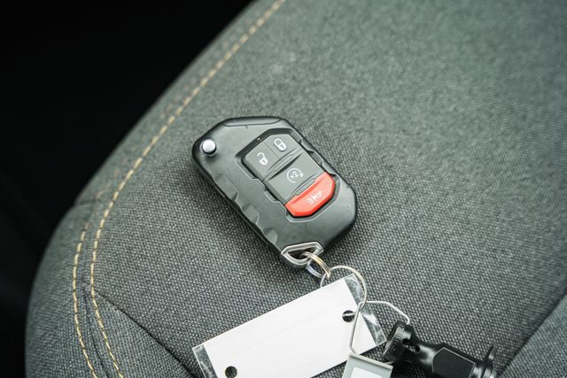 Used 2025 Jeep Wrangler Unlimited Sahara AWD/4WD image 50