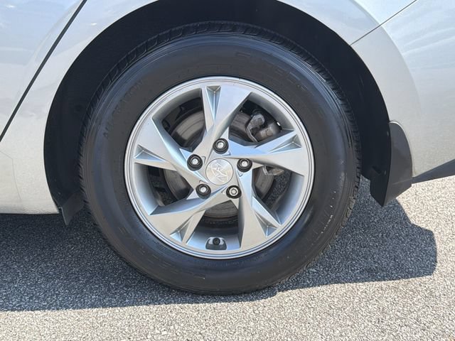 Certified 2022 Hyundai Elantra SE FWD image 19