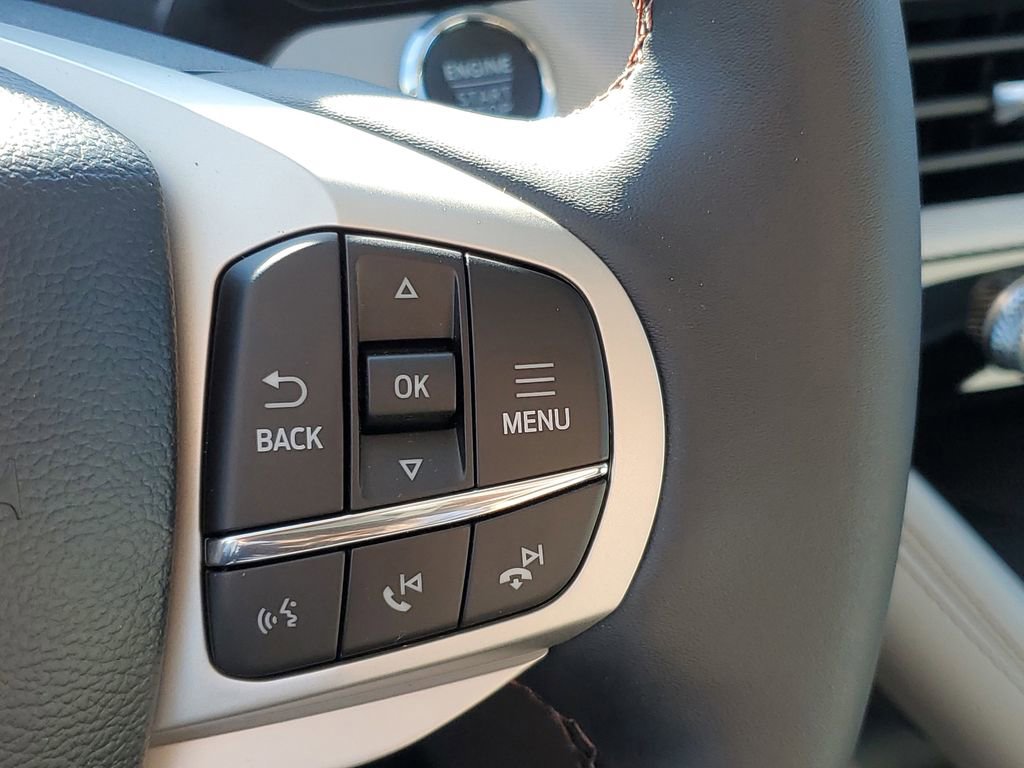 New 2026 Ford Explorer Active w/ Active Comfort Package image 16
