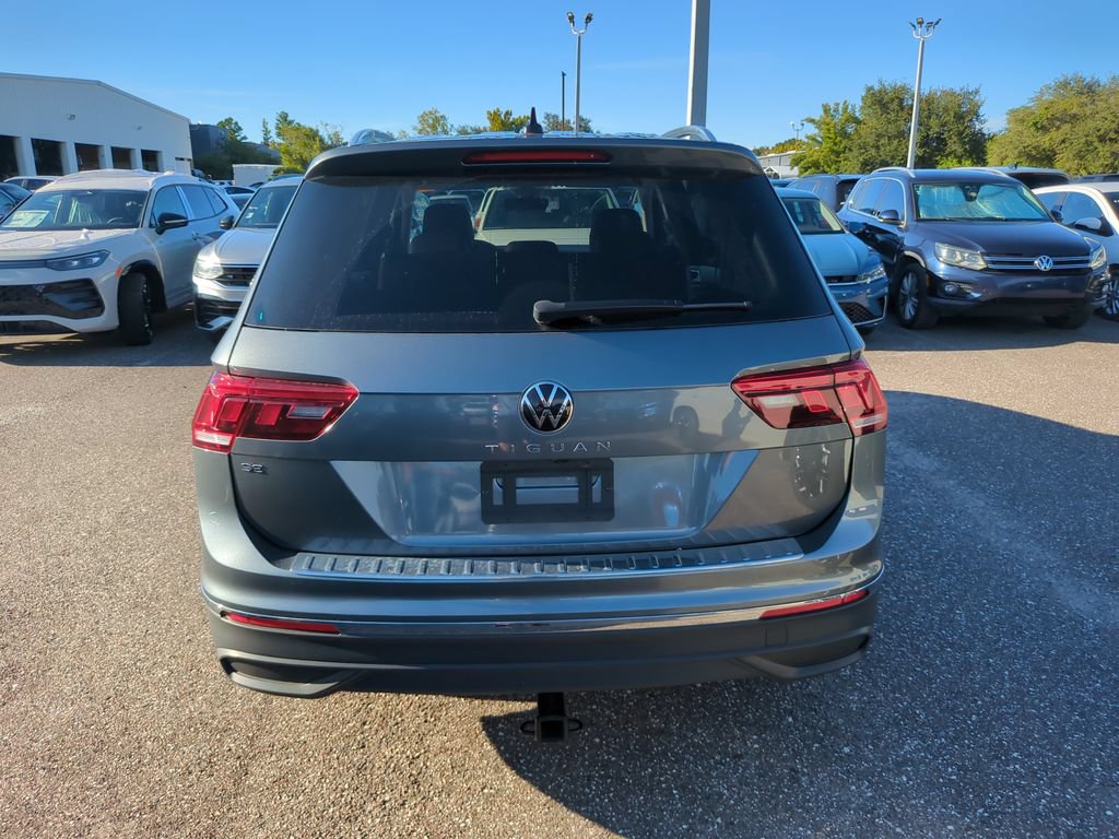 Certified 2023 Volkswagen Tiguan SE FWD image 6