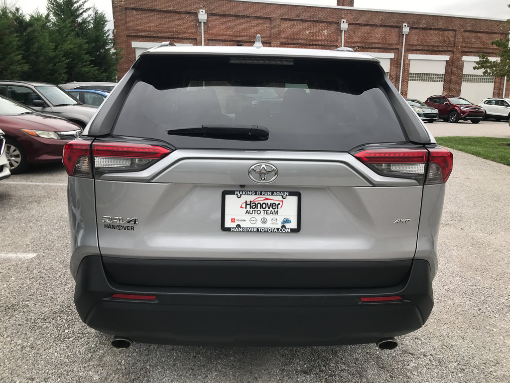 Used 2021 Toyota RAV4 XLE AWD/4WD image 6