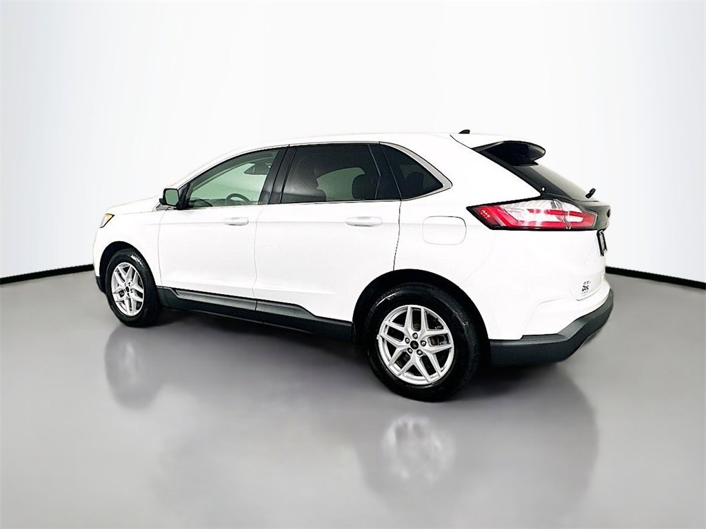 Used 2023 Ford Edge SEL image 8