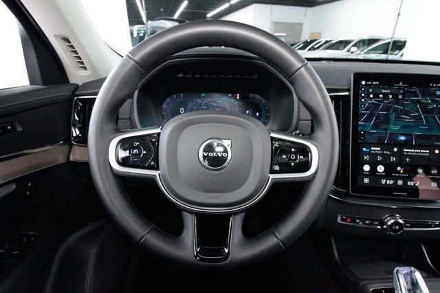 Certified 2025 Volvo XC90 B5 Plus AWD/4WD image 8