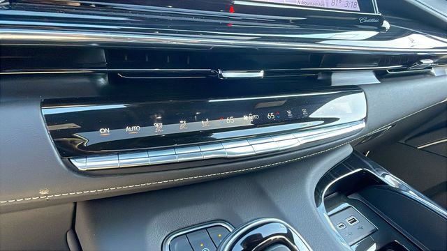 Used 2024 Cadillac Escalade Sport AWD/4WD image 19