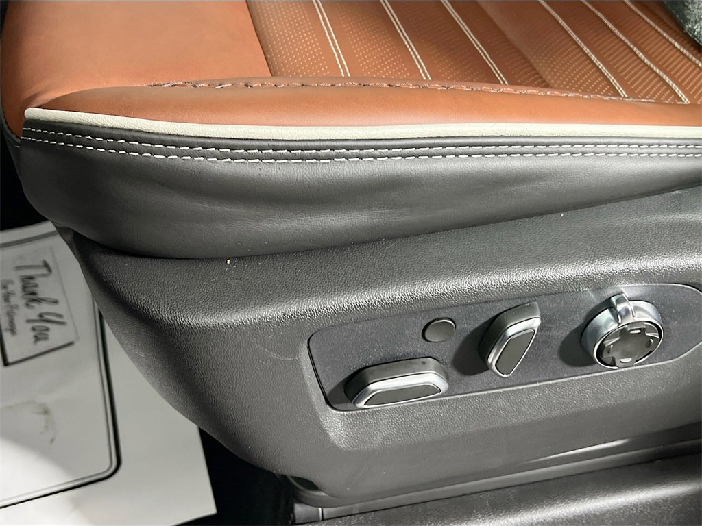 New 2026 GMC Sierra 3500 Denali Ultimate image 15