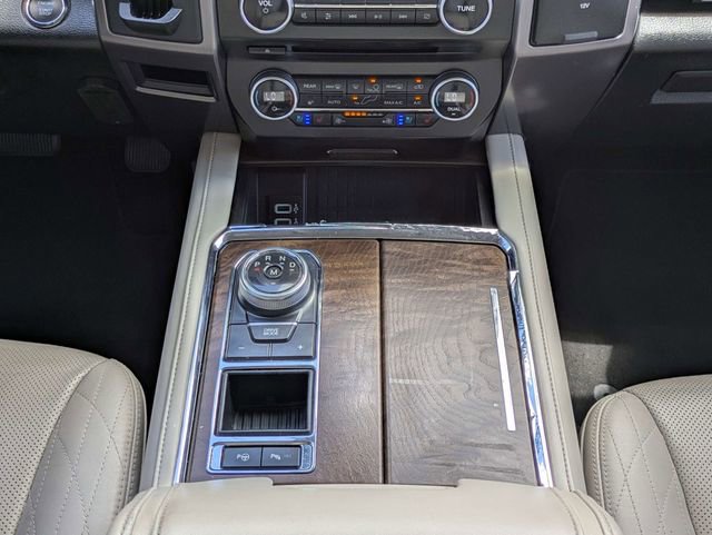 Used 2018 Ford Expedition Platinum RWD image 19