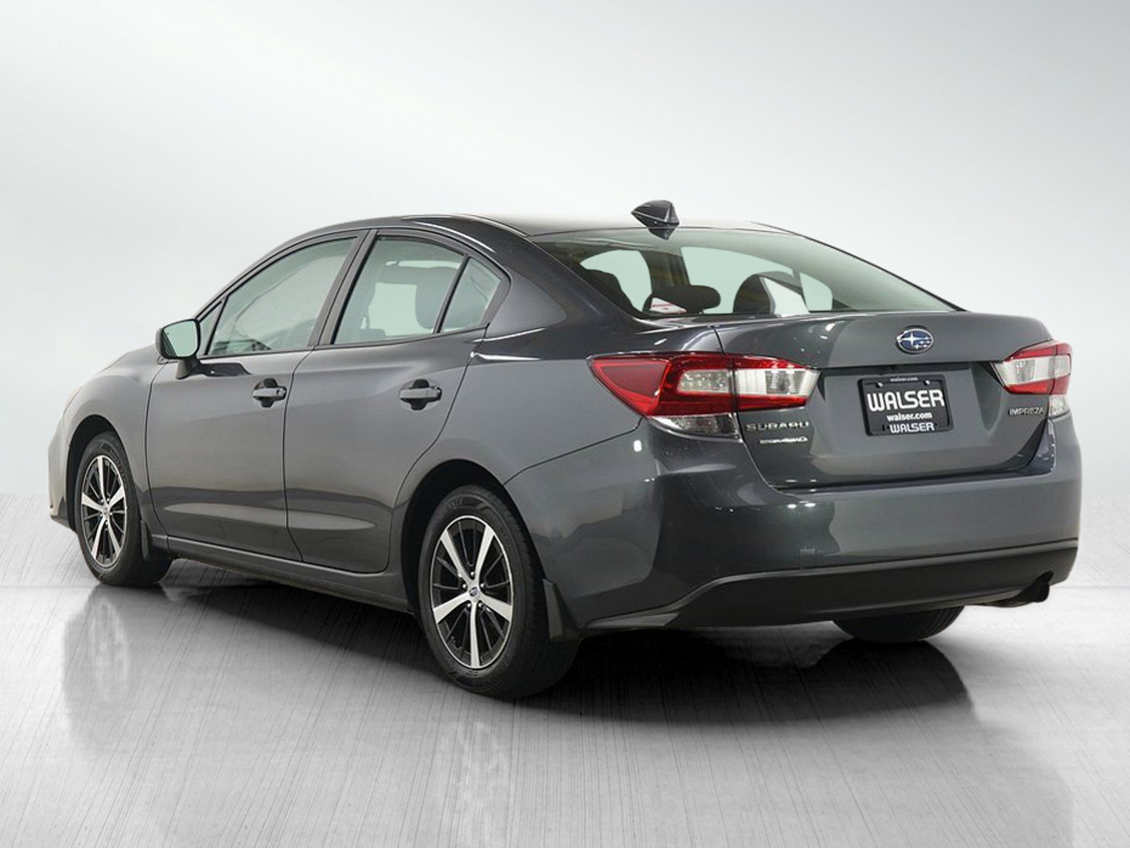 Used 2019 Subaru Impreza 2.0i Premium image 3