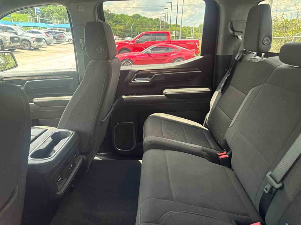 Used 2025 Chevrolet Silverado 1500 LT AWD/4WD image 11
